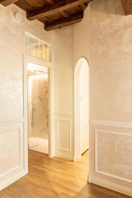 Frattina Elegance Suite Рим Экстерьер фото